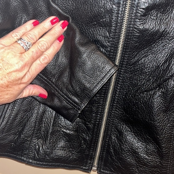 Oakwood Outdoor black leather motorcycle style jacket. Size medium - Picture 4 of 14